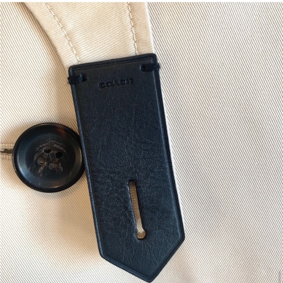 Convertible coach trench/ sleeveless dress/ cape - Picture 12 of 16